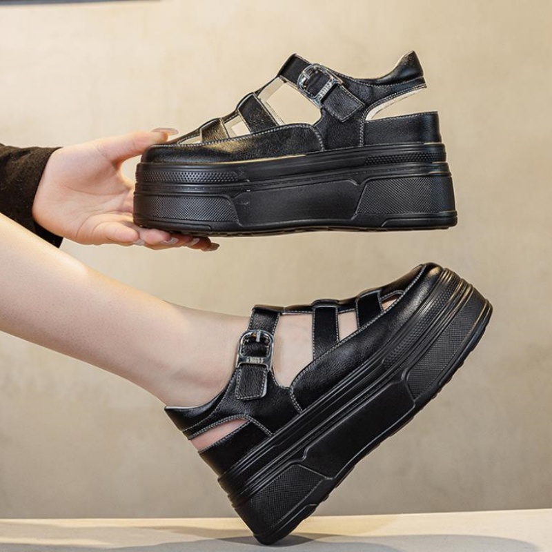 8,5 cm hohe, hohle Plateau-Sne – Wedge Heeled Sneaker Bewertung und Preis