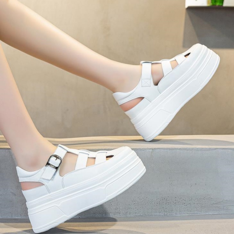 8,5 cm hohe, hohle Plateau-Sne – Wedge Heeled Sneaker Bewertung und Preis