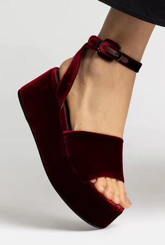 Burgunderrote Samt-Sandalen mi – Wedge Heeled Sneaker Bewertung und Preis